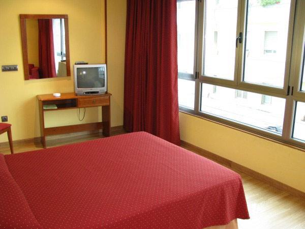 Hotel Longoria Avenida El Berron Pokoj fotografie